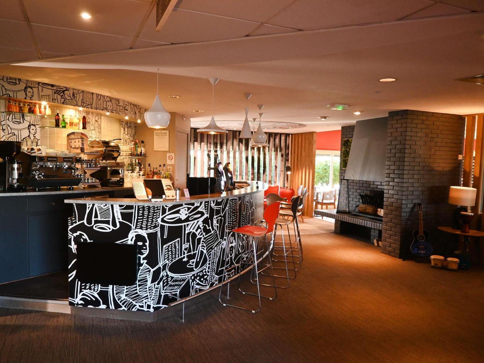 Ibis Laval Le Relais D'Armor Ξενοδοχείο Changé Εξωτερικό φωτογραφία