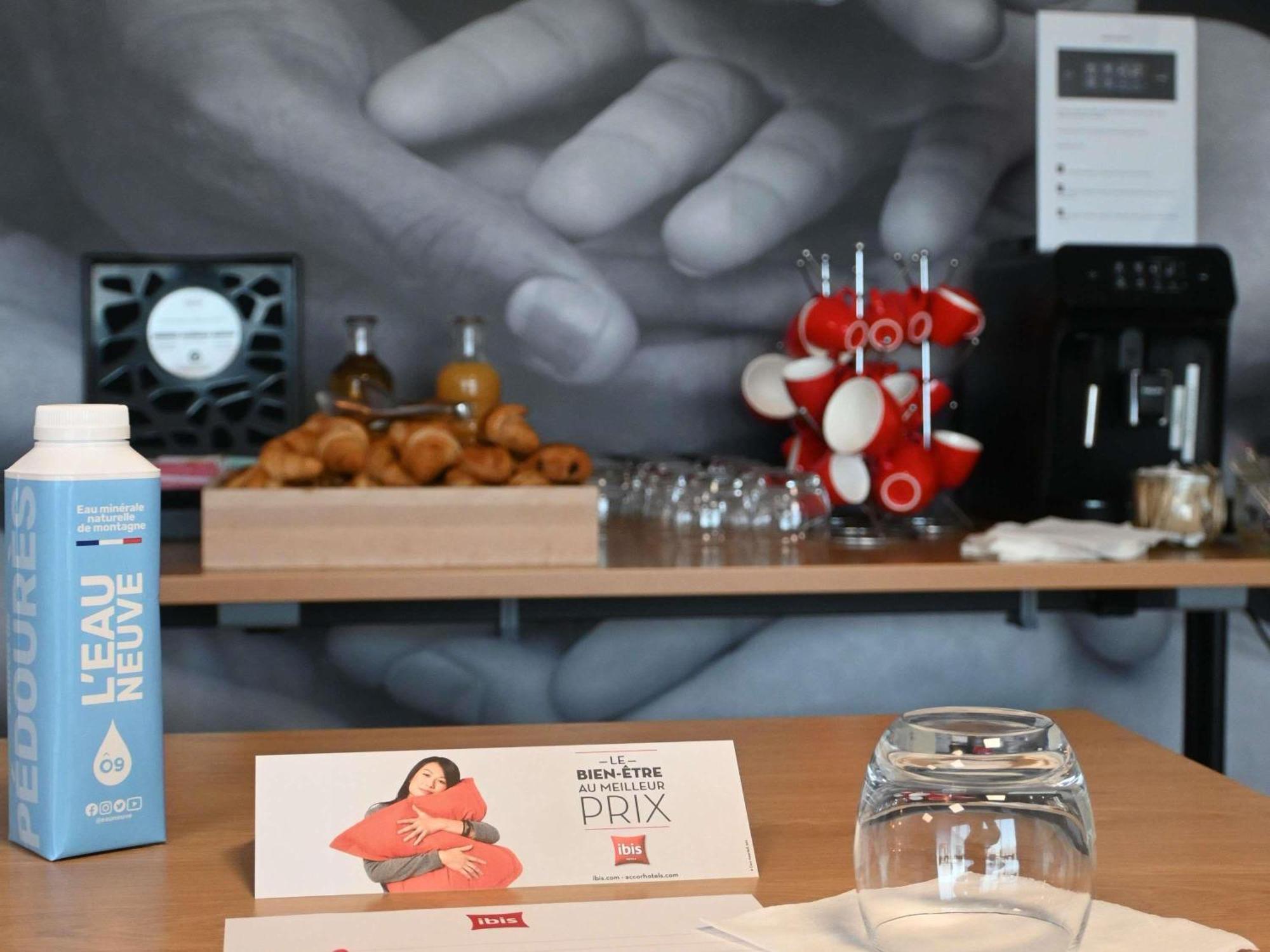 Ibis Laval Le Relais D'Armor Ξενοδοχείο Changé Εξωτερικό φωτογραφία