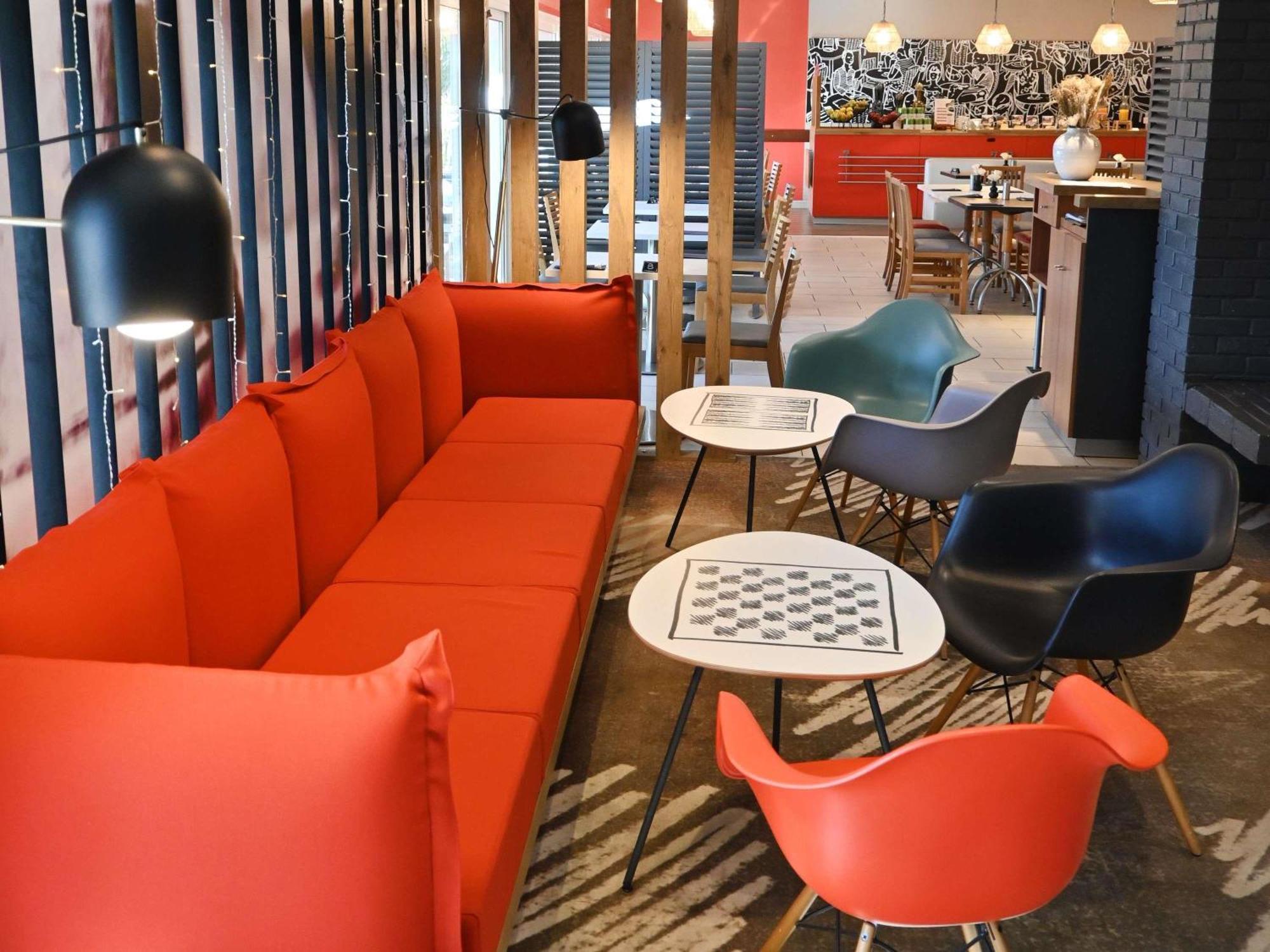 Ibis Laval Le Relais D'Armor Ξενοδοχείο Changé Εξωτερικό φωτογραφία
