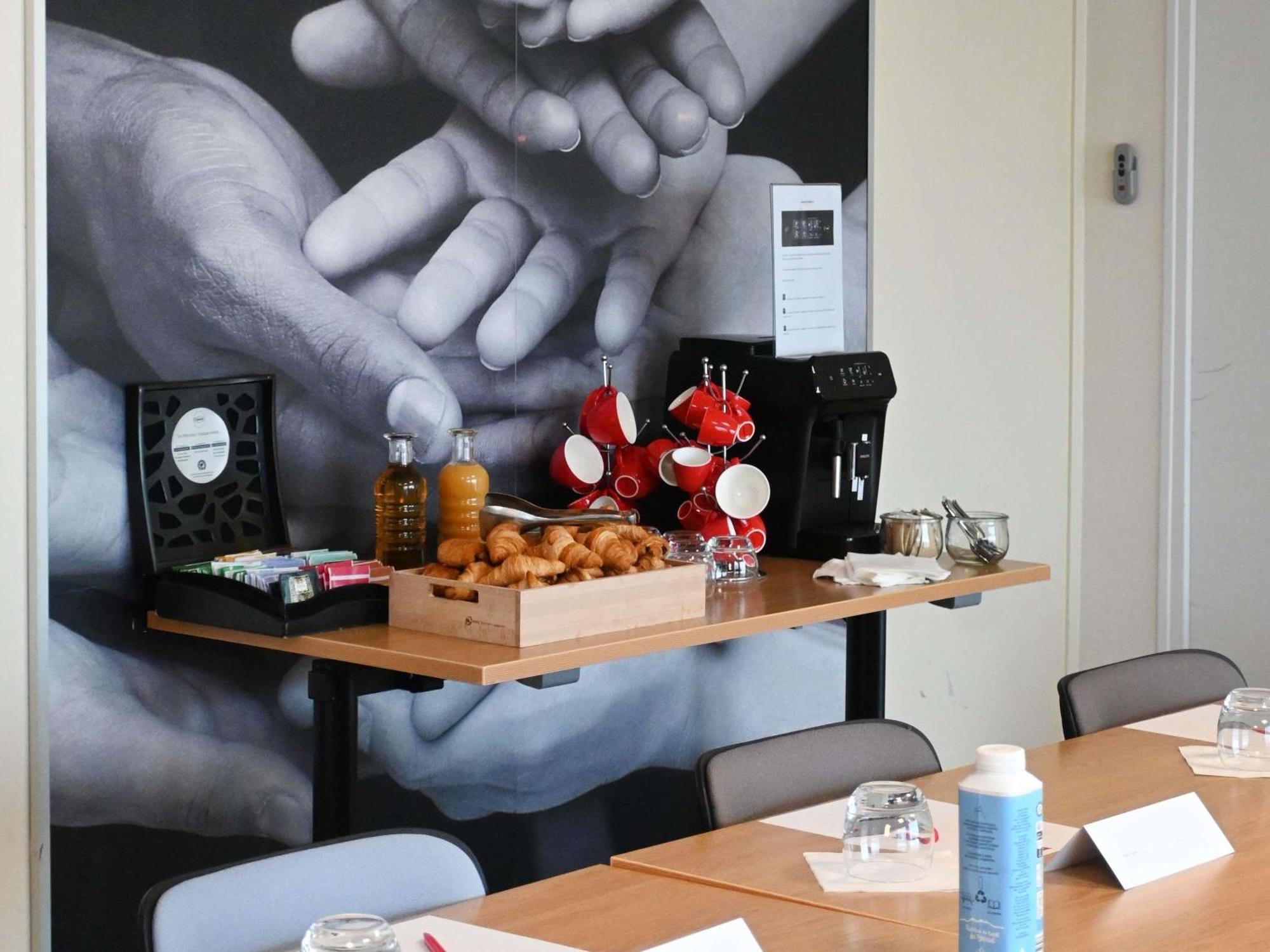 Ibis Laval Le Relais D'Armor Ξενοδοχείο Changé Εξωτερικό φωτογραφία